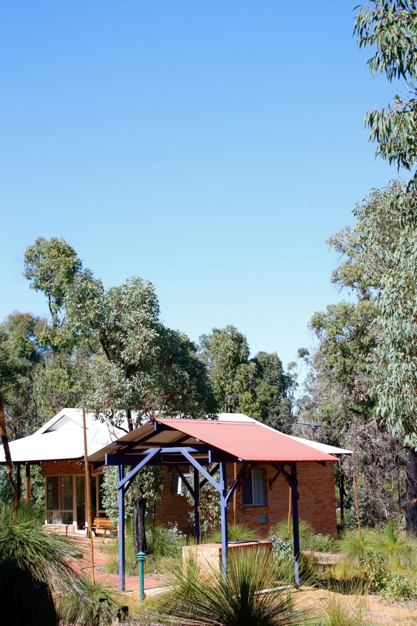 Chalets on Stoneville Redcliffe Exteriör bild
